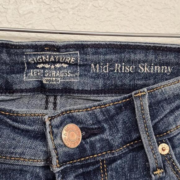 Levi's Signature Gold Jeans Women's 6 Mid-Rise Skinny 28.5" Inseam Distress - Picture 5 of 7